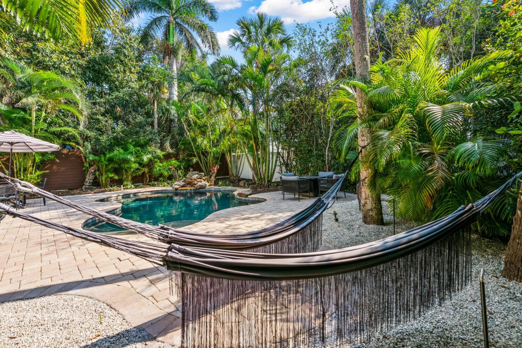Sandy Pants - Designer Beach Chic Home Steps To Beach Backyard Oasis W Heated Pool آنا ماريا المظهر الخارجي الصورة
