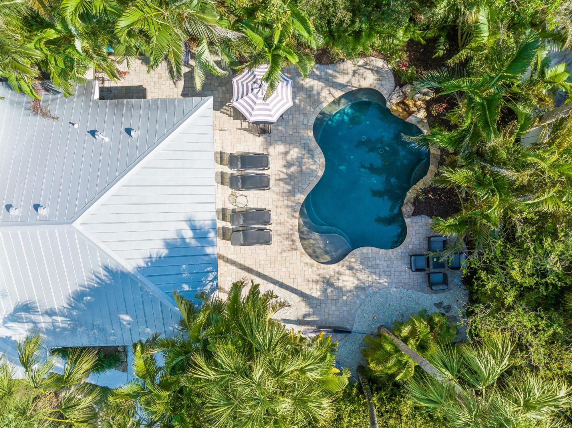Sandy Pants - Designer Beach Chic Home Steps To Beach Backyard Oasis W Heated Pool آنا ماريا المظهر الخارجي الصورة